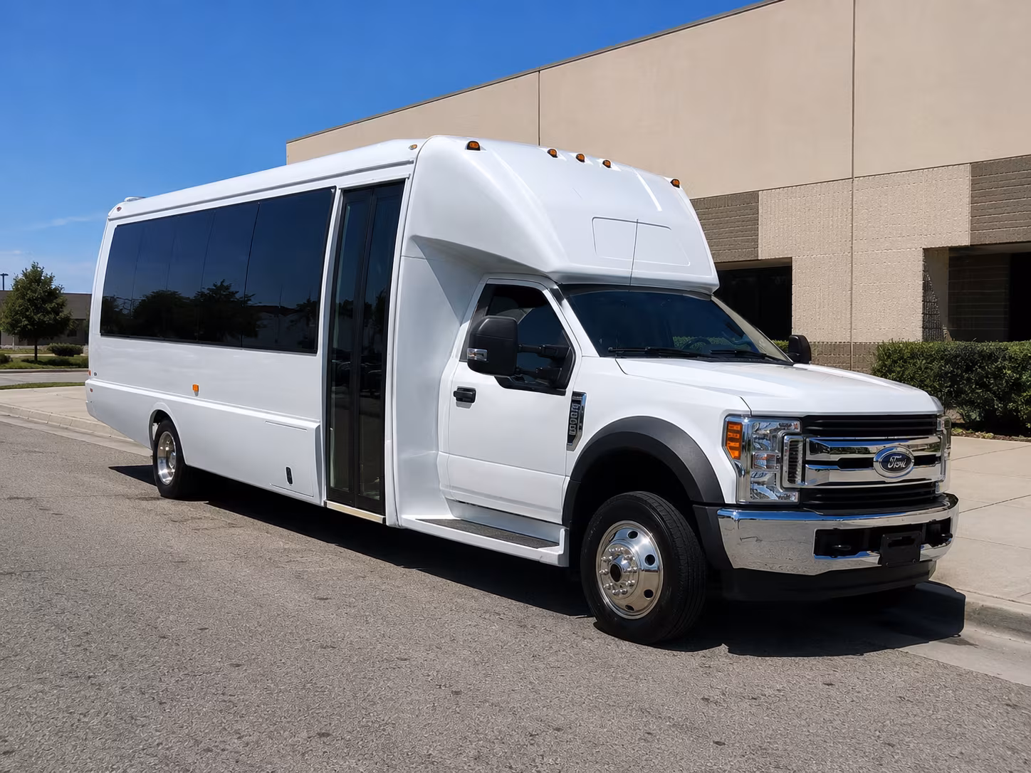 cleveland charter bus transportation to and from cleveland area airports