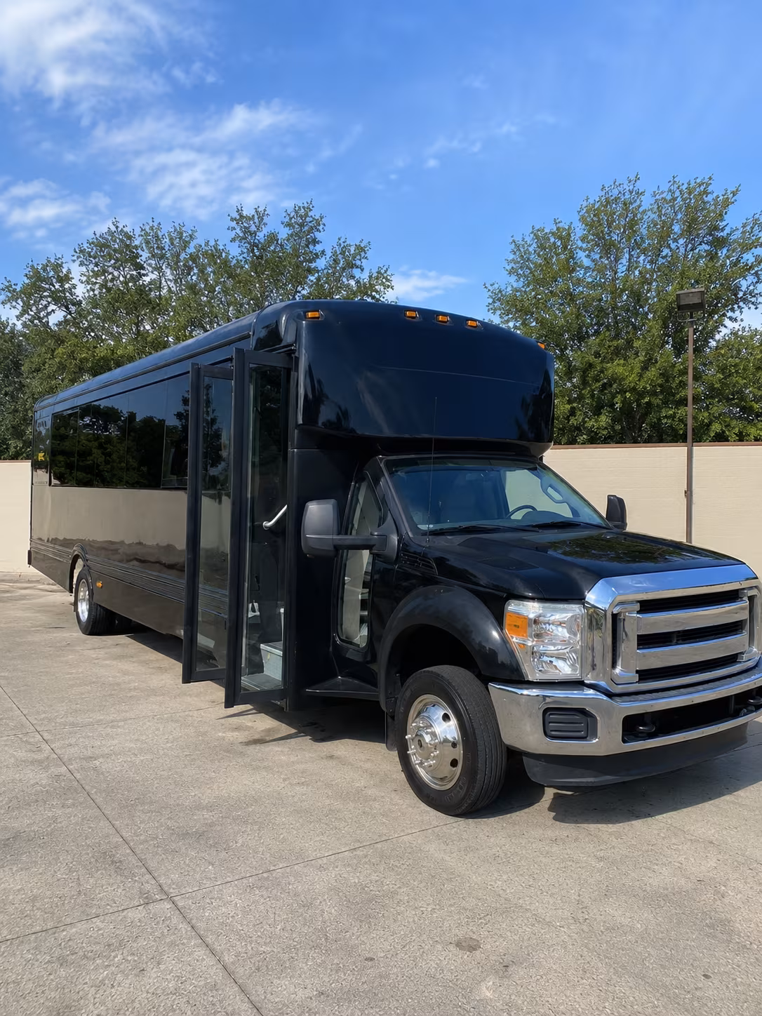 cuyahoga falls 20 passenger party bus