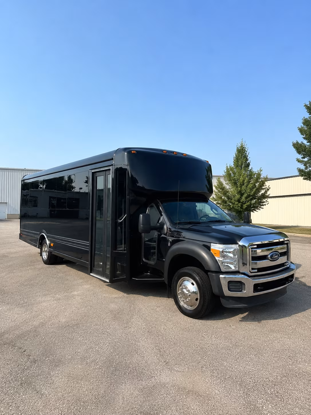 cuyahoga falls quinceanera sweet 16 party bus rental