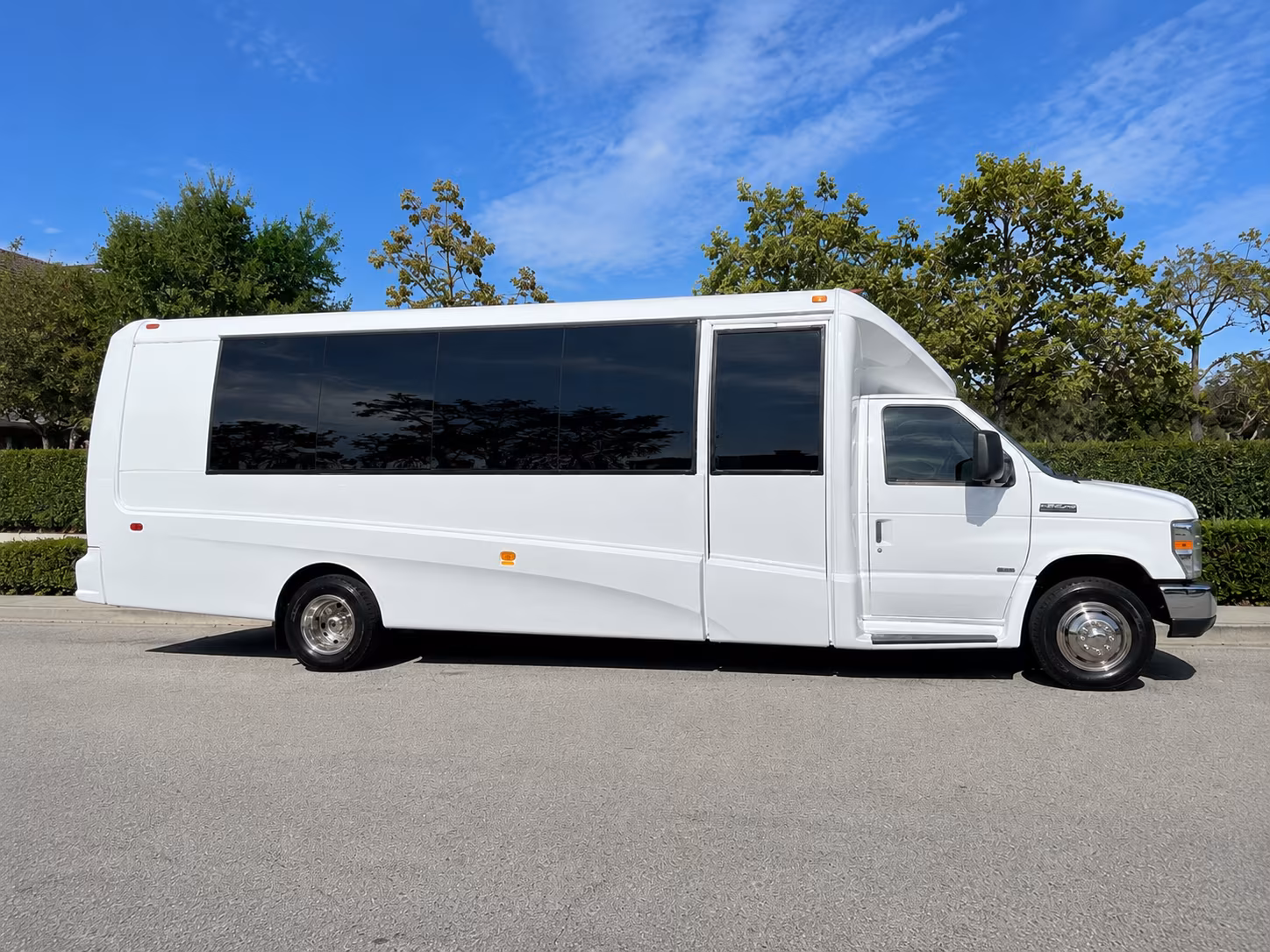 cuyahogafallscharterbuscompany com helps you find buses to guardians games at progressive field and cavaliers games at rocket arena