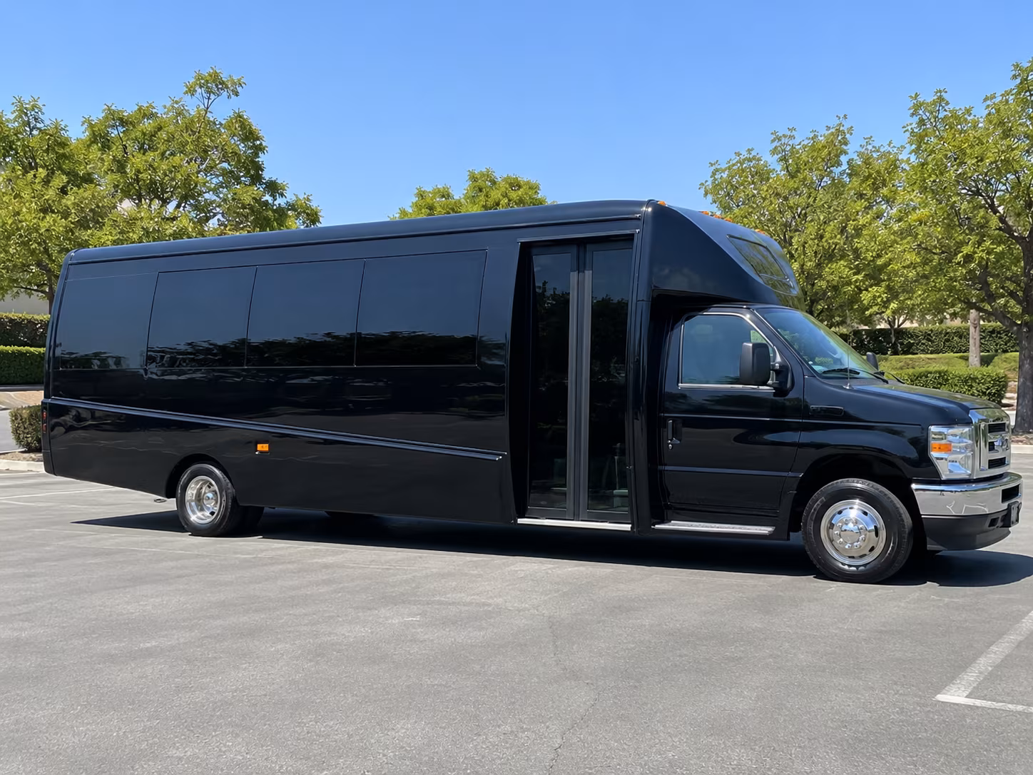lakewood make class travel easier with lakewood field trip charter bus rentals