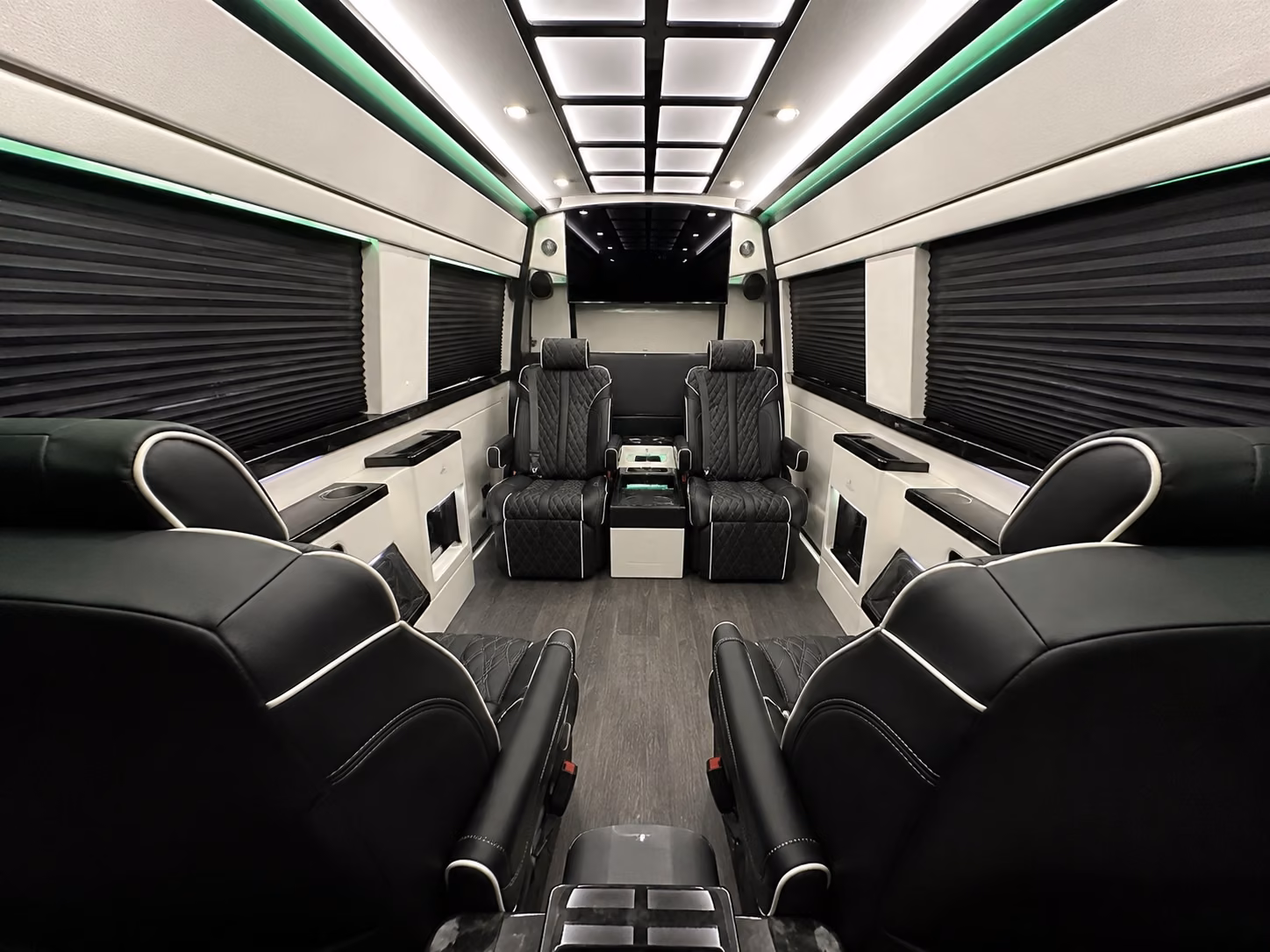 parma corporate shuttle buses for parma businesses