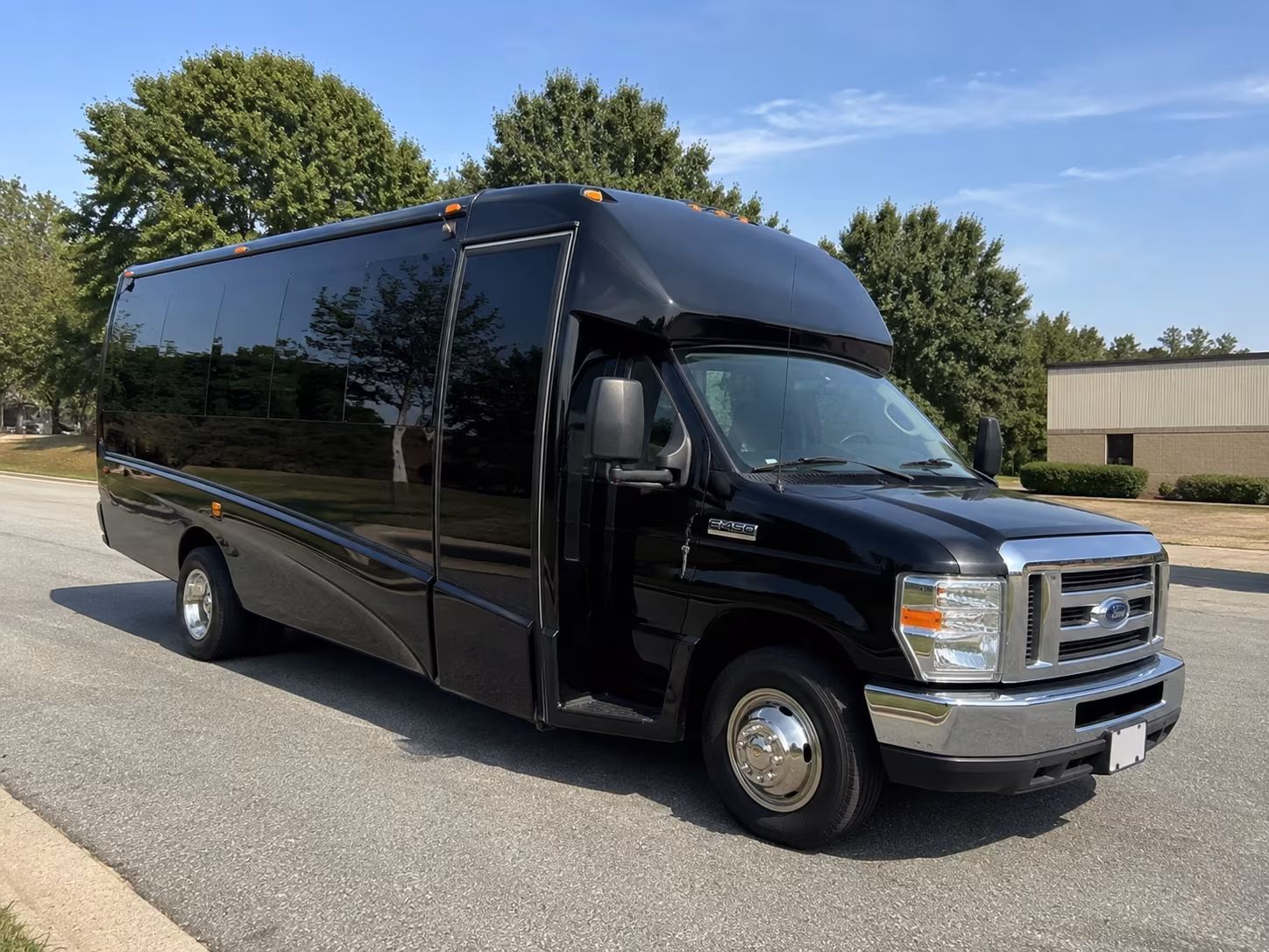parma wedding shuttle service between your parma ceremony and reception